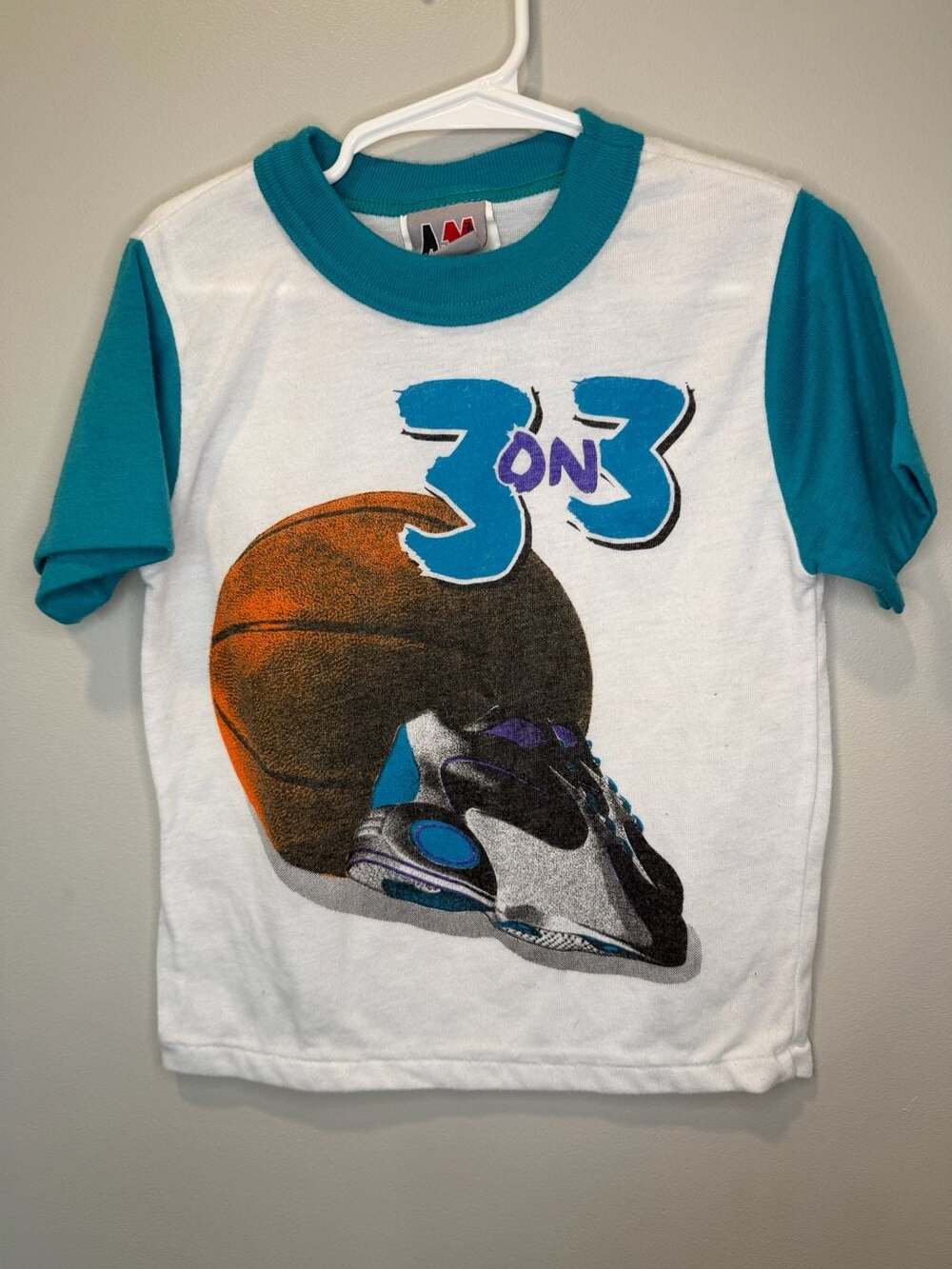 New Move 3 On 3 Basketball Size 5 White Graphic Tee